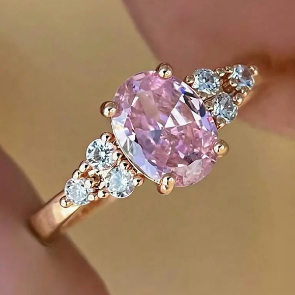 Elegant Pink Gemstone Gold Ring. - Picture 4 of 5